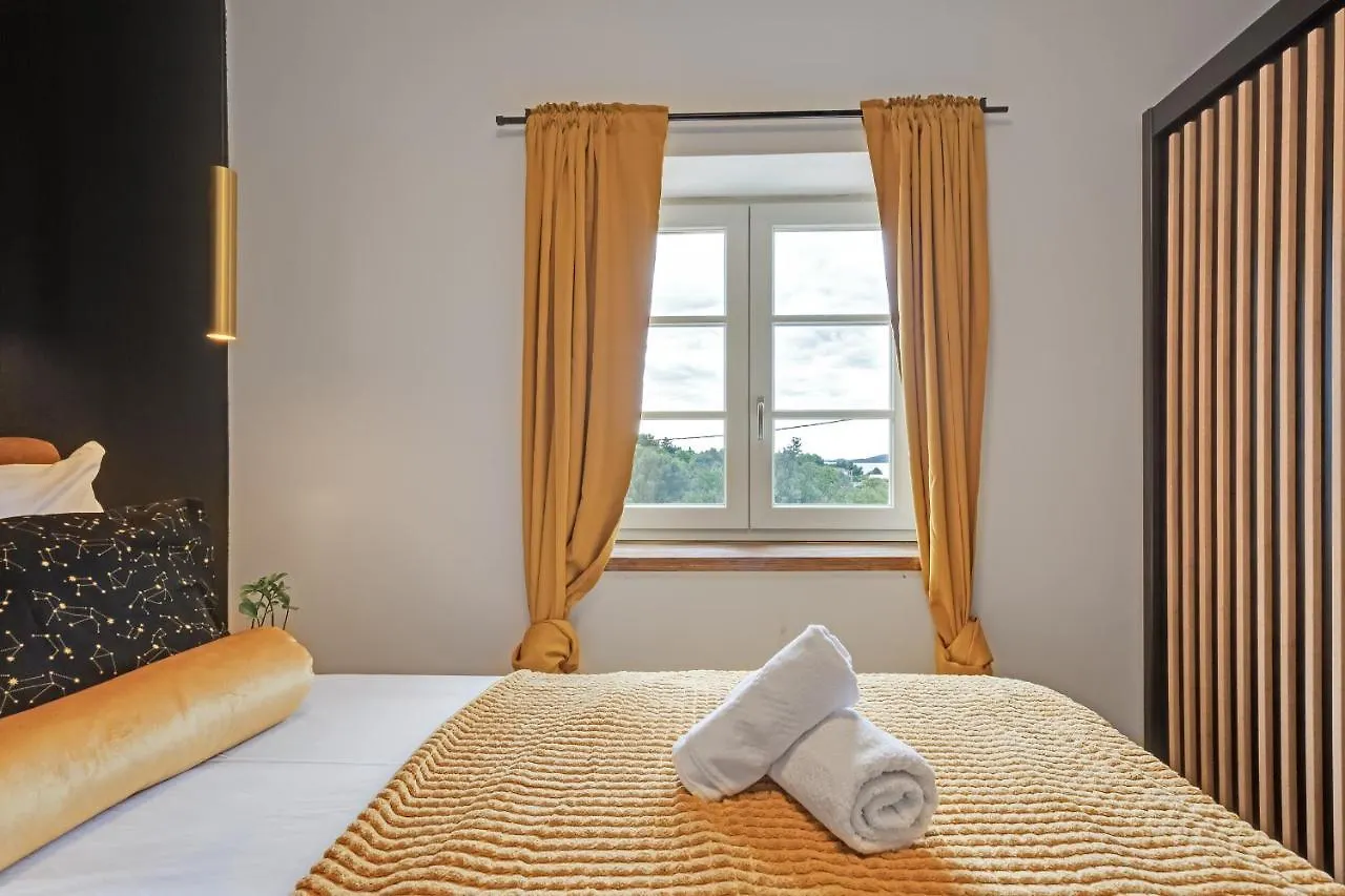 Teona Luxury Apartment With 2 Rooms And Terrace Sea View Sali