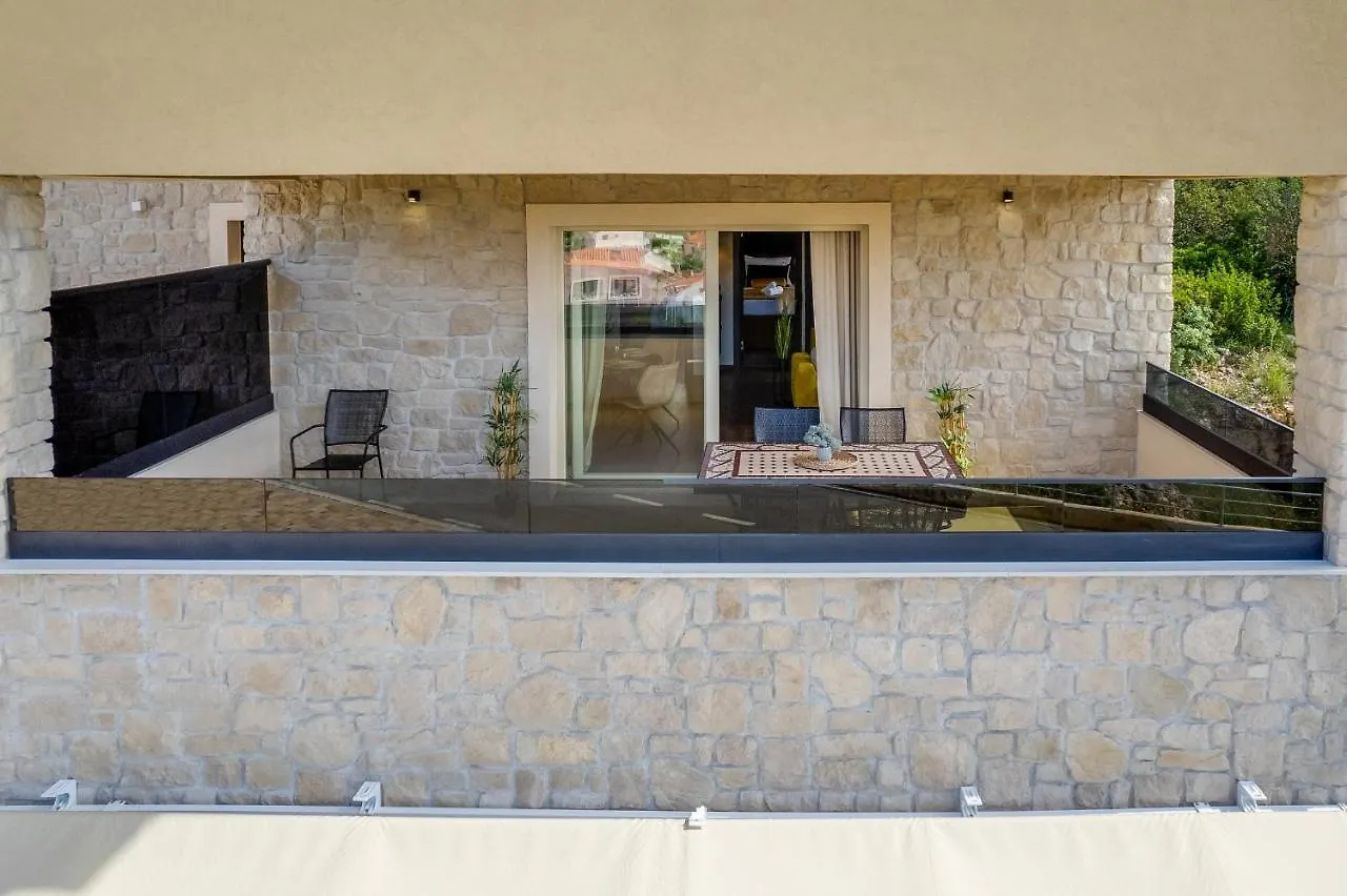 Teona Luxury Apartment With 2 Rooms And Terrace Sea View Sali 0*,