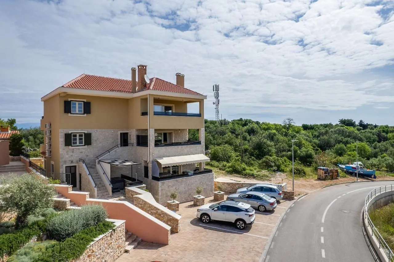 Teona Luxury Apartment With 2 Rooms And Terrace Sea View Sali