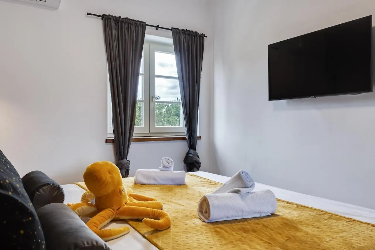 Teona Luxury Apartment With 2 Rooms And Terrace Sea View Sali
