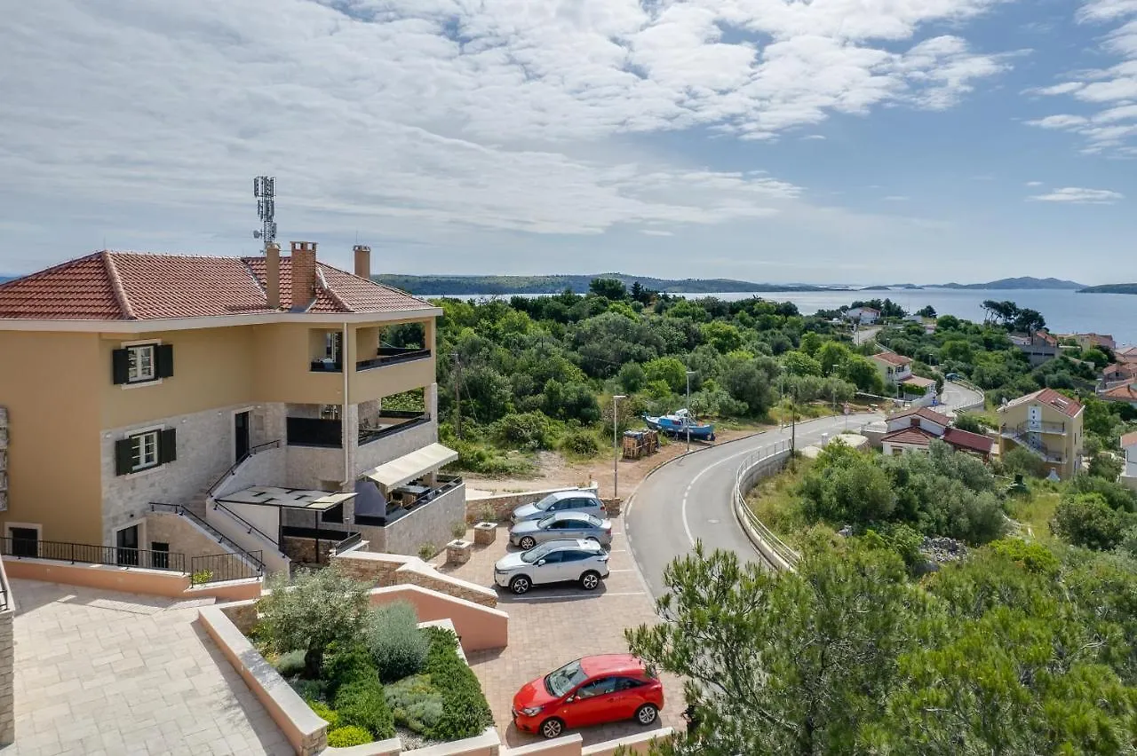 Teona Luxury Apartment With 2 Rooms And Terrace Sea View Sali